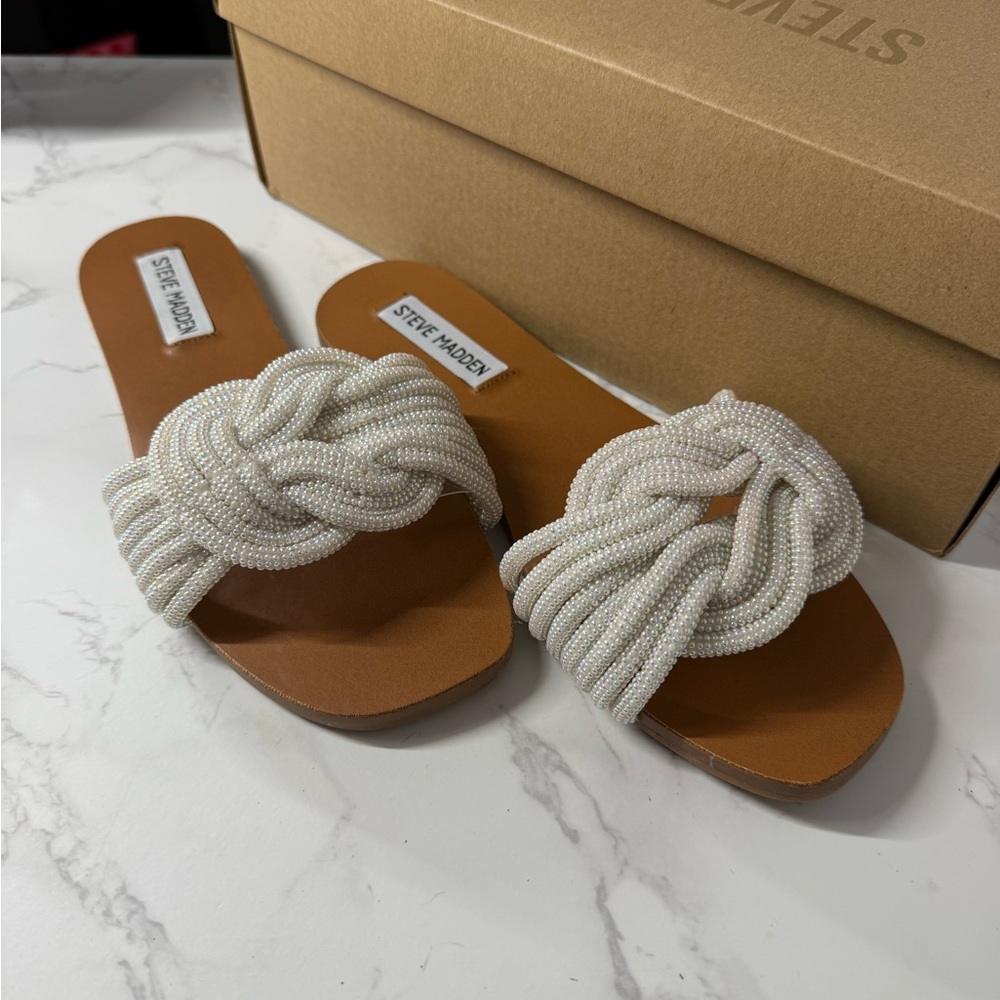 Steve Madden White Sandals